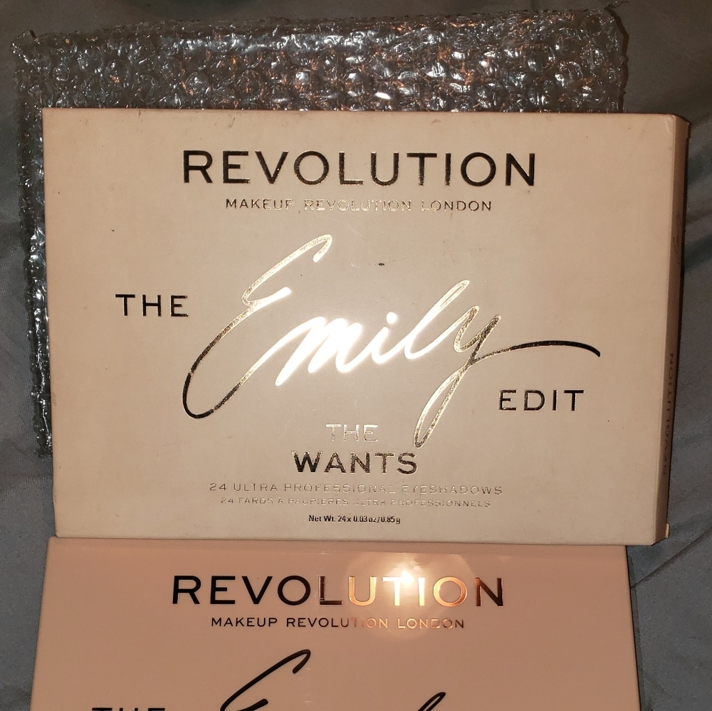 Revolution palette